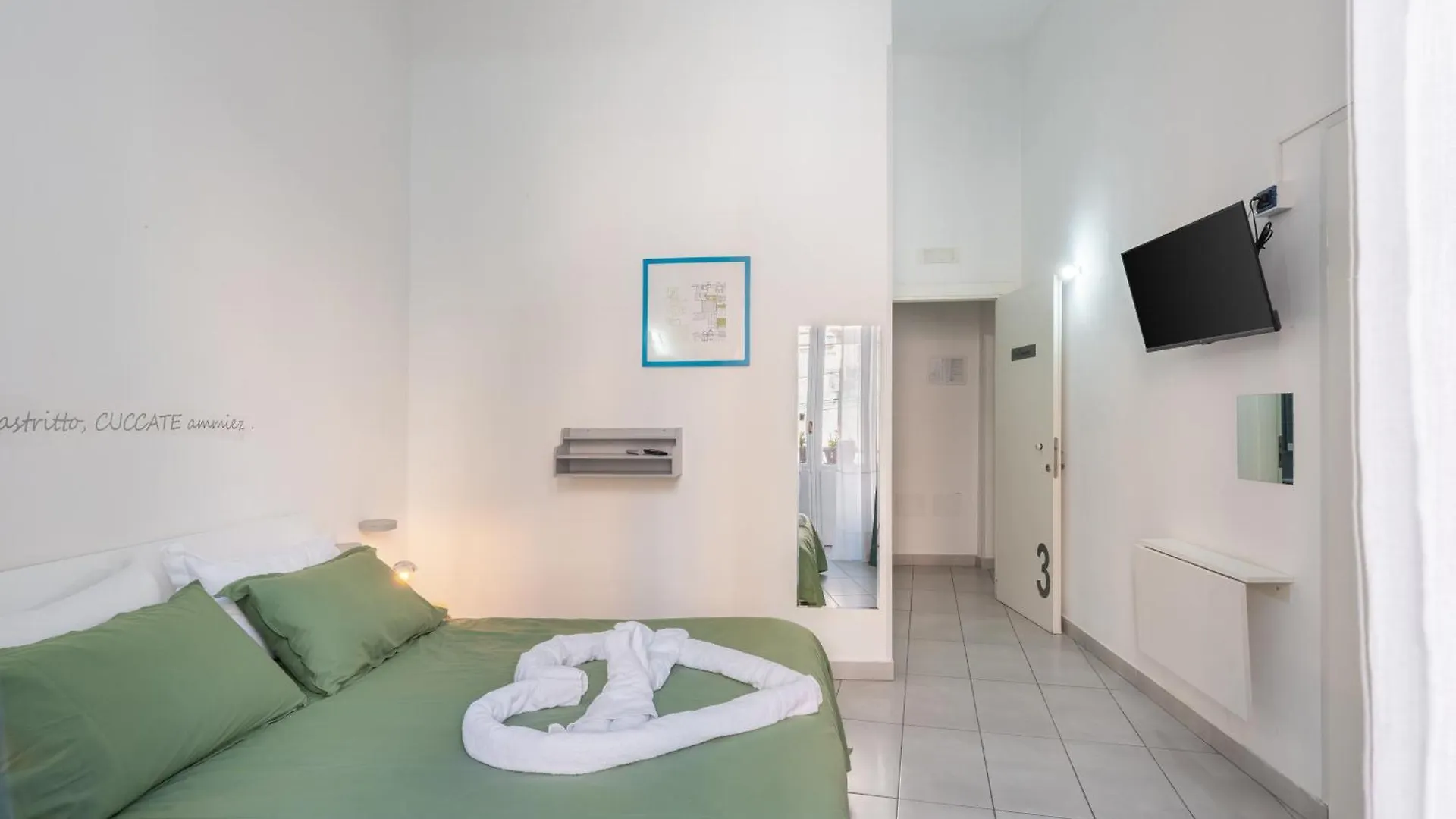 Nina Suites Nápoles Pensión