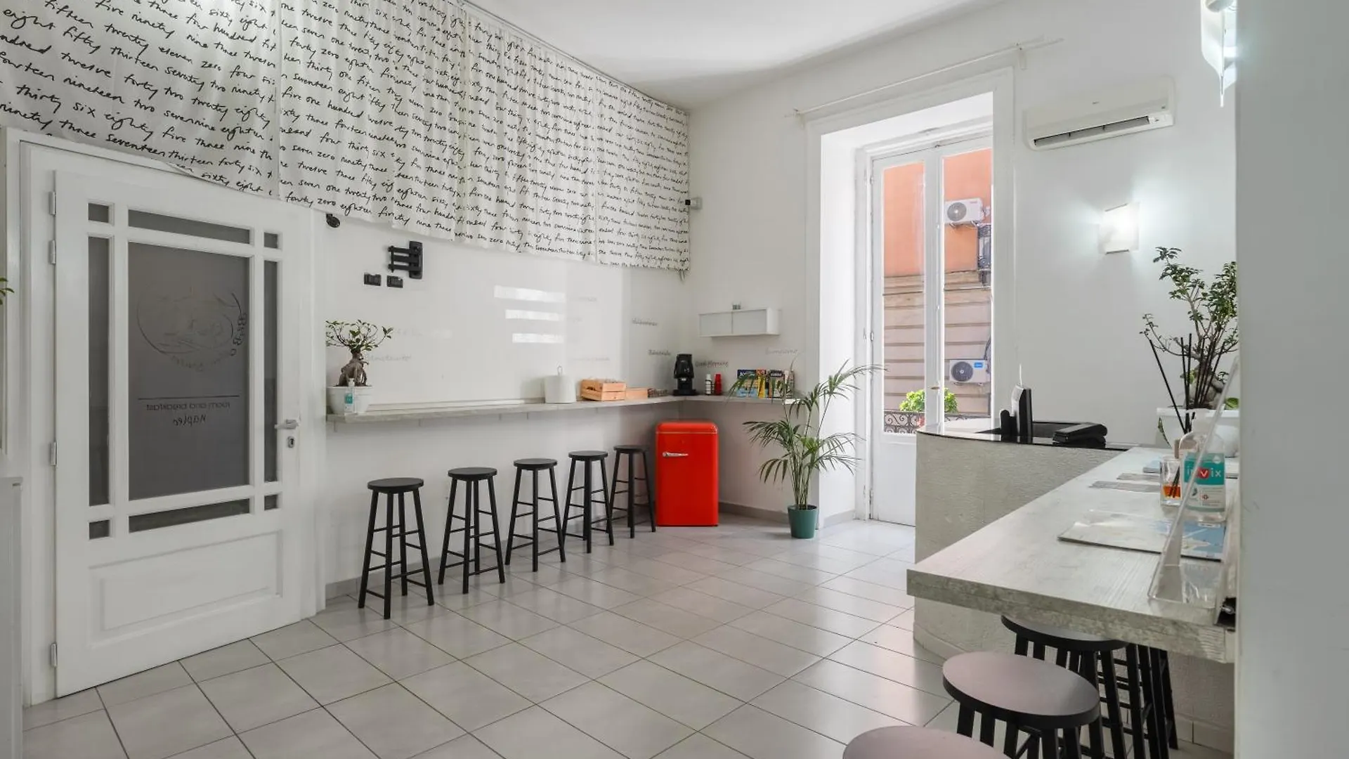 Nina Suites Naples Guest house